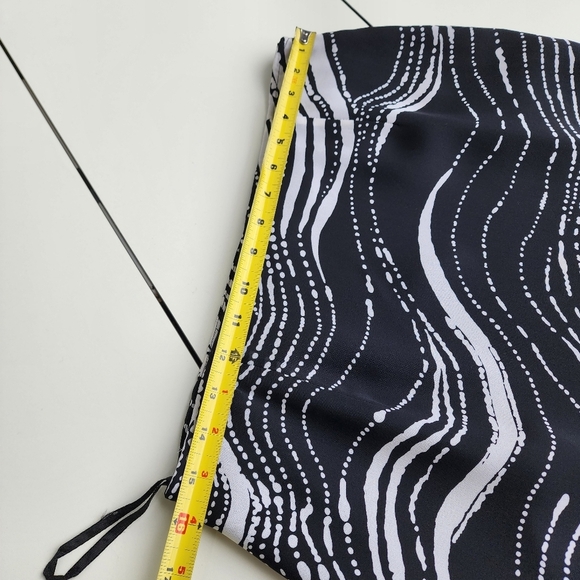 Knee-length Black and White Pencil Skirt for Cocktail - Picture 6 of 11